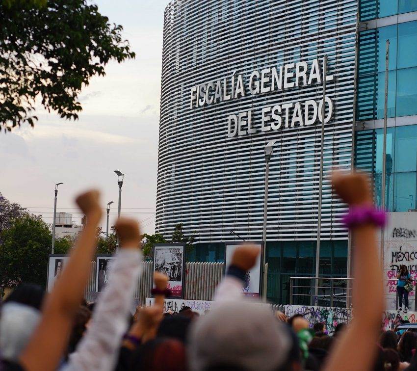 Feministas denuncian «escenario de represión» en Puebla tras 8M