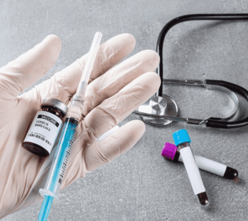 Protesta personal médico en Puebla por falta de vacunas anticovid