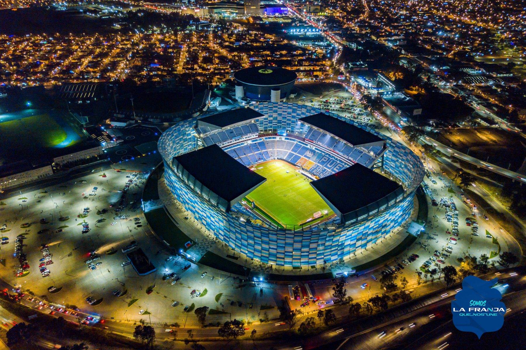 Fotografía del Estadio Cuauhtémoc. 