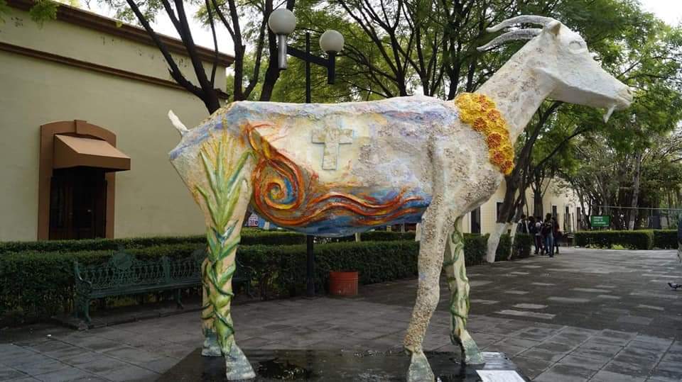 El chivo escultura de Samuel García en Tehuacán