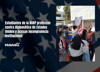 Estudiantes de la BUAP protestan contra diplomática de Estados Unidos y acusan incongruencia institucional